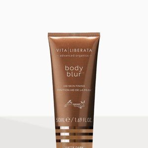 Vita Liberata Body Blur Instant HD Skin Finish in Dark Latte, 50ml